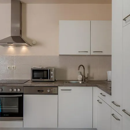Apartment By The Sea - Kozjak, - 21540