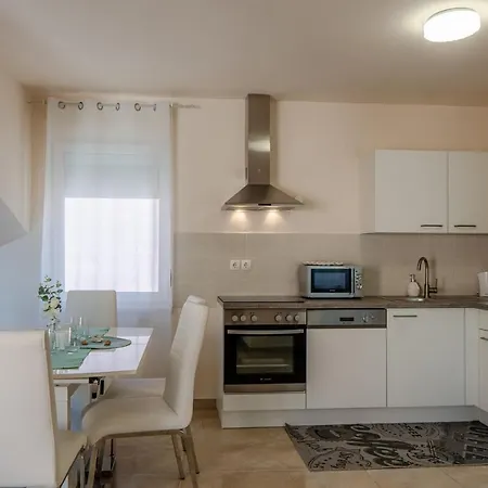 By The Sea - Kozjak, - 21540 Apartment Vir
