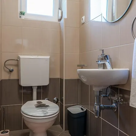 Apartment By The Sea - Kozjak, - 21540
