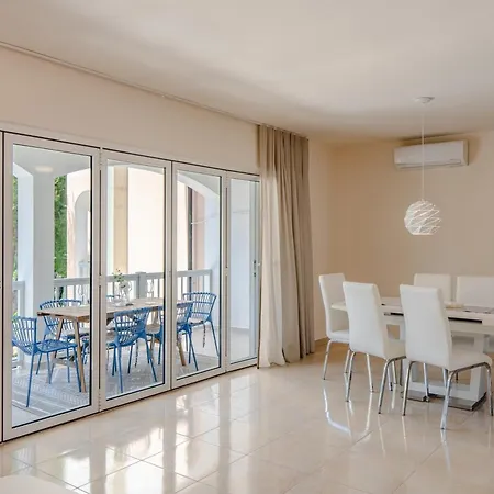 Apartment By The Sea - Kozjak, - 21540
