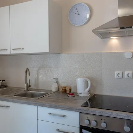 Apartment By The Sea - Kozjak, - 21540