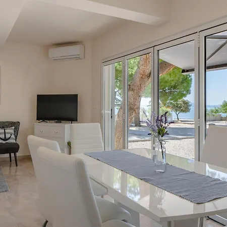 By The Sea - Kozjak, - 21540 Apartment Vir
