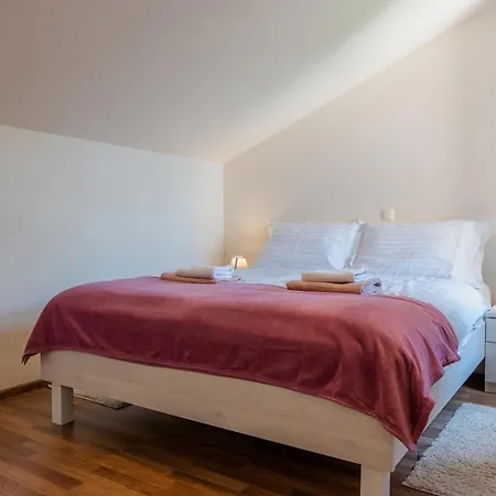 By The Sea - Kozjak, - 21540 Apartment