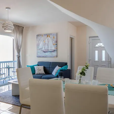 Apartment By The Sea - Kozjak, - 21540