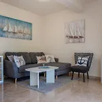 Apartmán By The Sea - Kozjak, - 21540 *