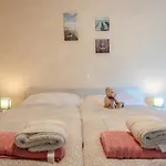 Apartmán By The Sea - Kozjak, - 21540 *