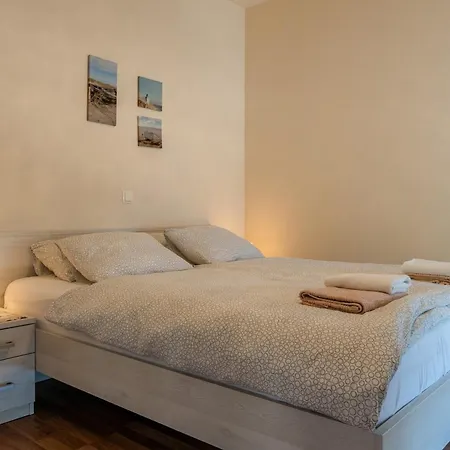 Apartmán By The Sea - Kozjak, - 21540 *