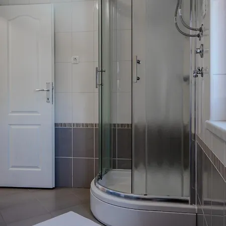 Apartmán By The Sea - Kozjak, - 21540 *