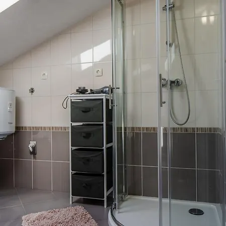 Apartmán By The Sea - Kozjak, - 21540 Vir