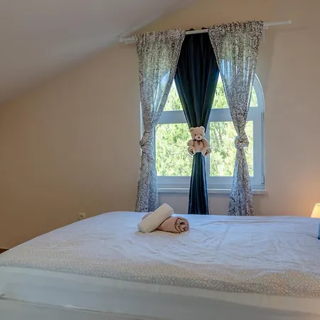 Apartmán By The Sea - Kozjak, - 21540 Vir