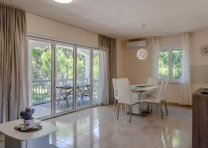 By The Sea - Kozjak, - 21540 Апартаменты Вир